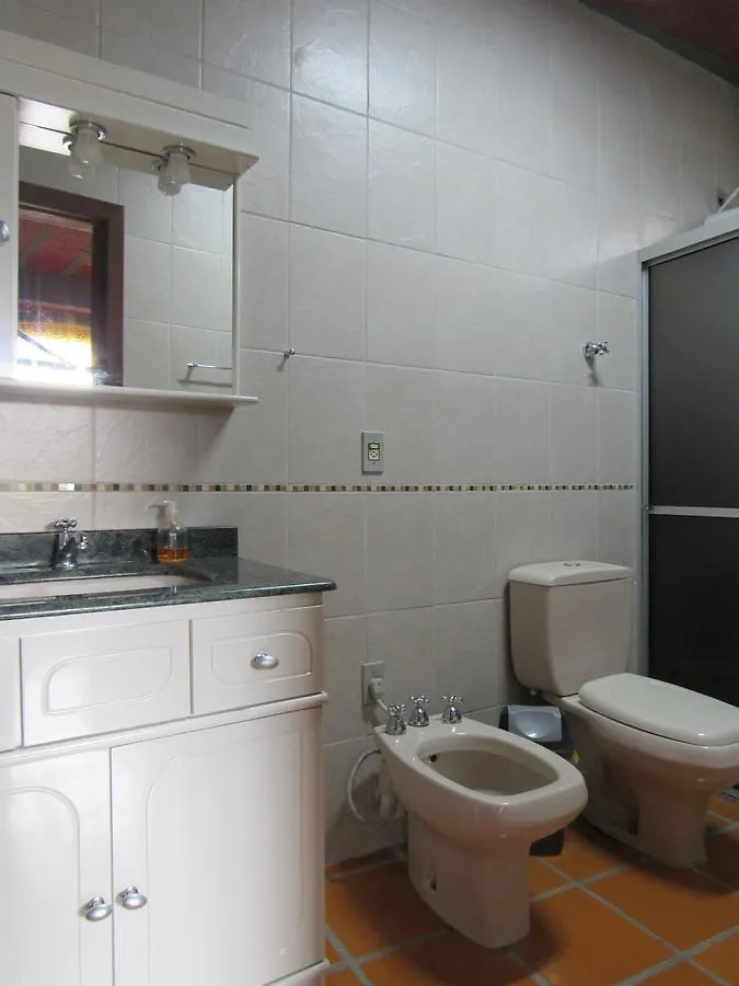 Hostel Canto Grande Бомбиньяс
